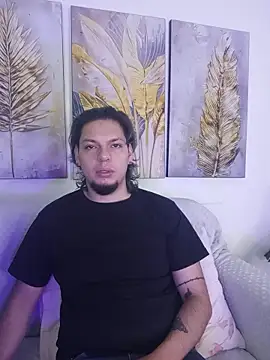 Snapshot of Laia_and_Damian chatting on November 14, 2025, 12:04 pm Laia and Damian online show from November 14, 2025, 12:04 pm