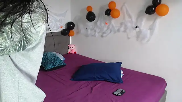 Snapshot of Celestte_Dior chatting on October 8, 2025, 7:33 pm Celestte Dior online show from October 8, 2025, 7:33 pm