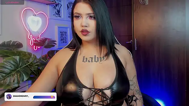 Snapshot of diamond_dustt chatting on September 22, 2025, 9:39 pm diamond dustt online show from September 22, 2025, 9:39 pm