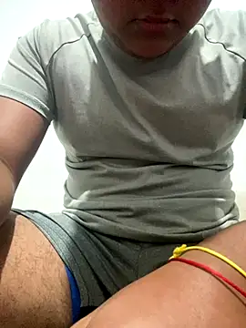 Snapshot of Danimiles chatting on December 18, 2025, 1:11 am Danimiles online show from December 18, 2025, 1:11 am