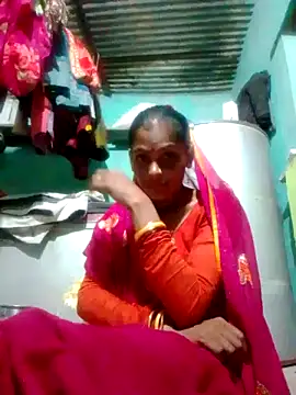 Snapshot of H_seema chatting on October 13, 2025, 1:22 pm H seema online show from October 13, 2025, 1:22 pm