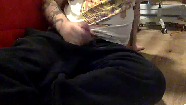 Snapshot of edger4lif3 chatting on September 14, 2025, 9:58 pm edger4lif3 online show from September 14, 2025, 9:58 pm