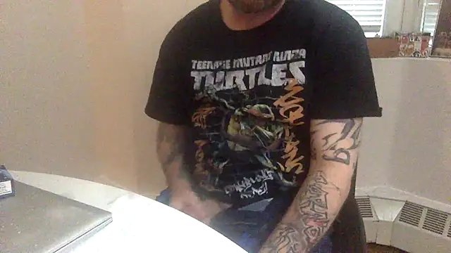 Snapshot of edger4lif3 chatting on October 20, 2025, 9:04 pm edger4lif3 online show from October 20, 2025, 9:04 pm