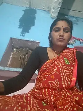 LUCKY cut online show from September 30, 2025, 4:01 pm