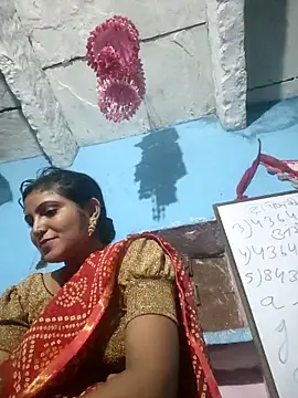 LUCKY cut online show from October 11, 2025, 8:40 pm