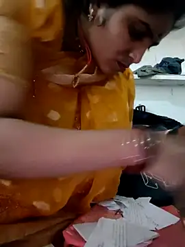 Snapshot of LUCKY_cut chatting on May 11, 2026, 7:25 am LUCKY cut online show from May 11, 2026, 7:25 am