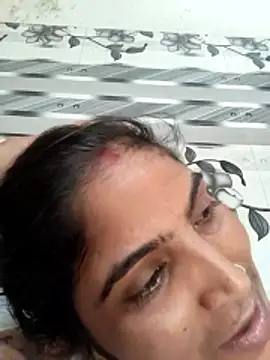 Snapshot of LUCKY_cut chatting on May 25, 2026, 4:29 am LUCKY cut online show from May 25, 2026, 4:29 am