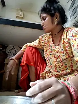 Snapshot of LUCKY_cut chatting on June 27, 2026, 3:11 am LUCKY cut online show from June 27, 2026, 3:11 am