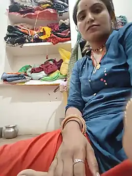 Snapshot of LUCKY_cut chatting on July 11, 2026, 7:05 pm LUCKY cut online show from July 11, 2026, 7:05 pm