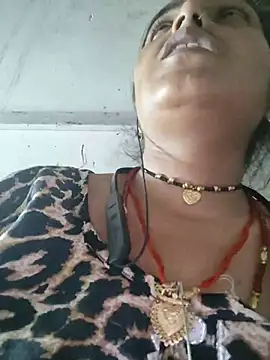 Snapshot of LUCKY_cut chatting on July 18, 2026, 3:38 pm LUCKY cut online show from July 18, 2026, 3:38 pm