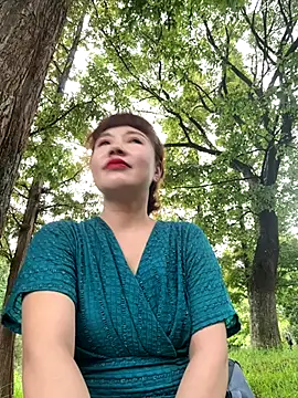 Snapshot of Xinlan-Asia chatting on September 19, 2025, 8:27 am Xinlan-Asia online show from September 19, 2025, 8:27 am