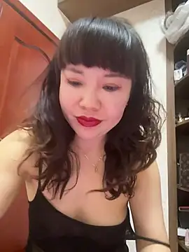 Snapshot of Xinlan-Asia chatting on February 19, 2026, 12:12 pm Xinlan-Asia online show from February 19, 2026, 12:12 pm