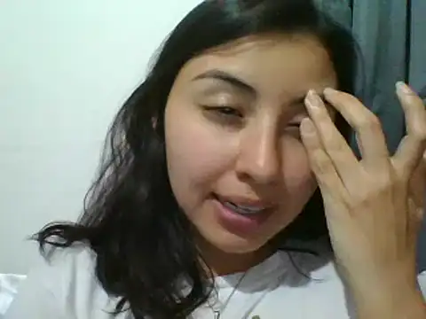 Snapshot of _Romilly_ chatting on November 28, 2025, 3:53 am Romilly online show from November 28, 2025, 3:53 am