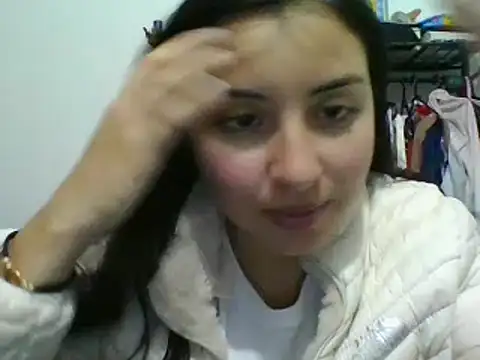 Snapshot of _Romilly_ chatting on March 6, 2026, 3:58 am Romilly online show from March 6, 2026, 3:58 am