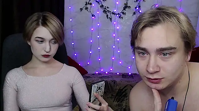 Snapshot of Lust4Money chatting on November 17, 2025, 8:25 pm Lust4Money online show from November 17, 2025, 8:25 pm