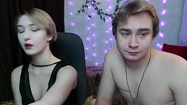 Snapshot of Lust4Money chatting on November 24, 2025, 11:04 pm Lust4Money online show from November 24, 2025, 11:04 pm