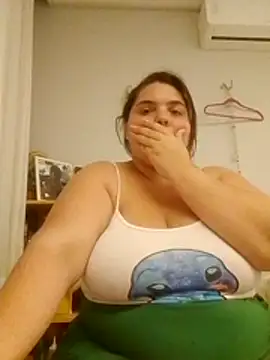 Snapshot of Katherine25 chatting on February 7, 2026, 11:52 pm Katherine25 online show from February 7, 2026, 11:52 pm