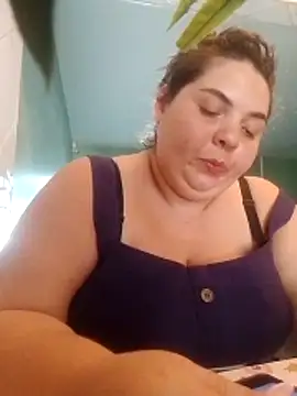 Snapshot of Katherine25 chatting on February 25, 2026, 5:33 pm Katherine25 online show from February 25, 2026, 5:33 pm