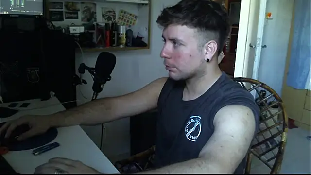 Snapshot of ferrari1996 chatting on September 9, 2025, 6:07 pm ferrari1996 online show from September 9, 2025, 6:07 pm