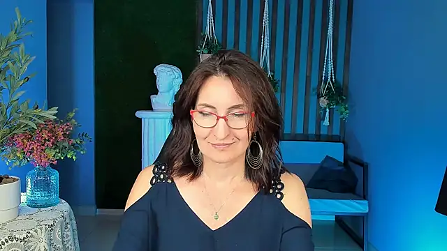 Snapshot of UnaTerra chatting on September 25, 2025, 9:13 am UnaTerra online show from September 25, 2025, 9:13 am