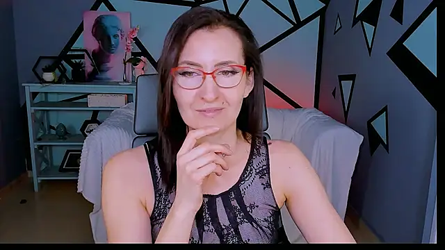 Snapshot of UnaTerra chatting on February 9, 2026, 9:13 am UnaTerra online show from February 9, 2026, 9:13 am