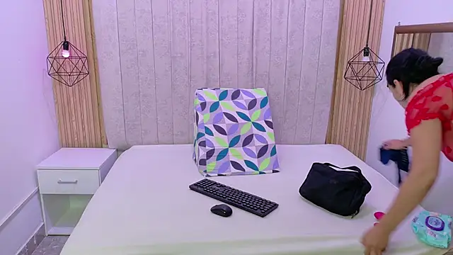 Snapshot of Kity_spiderr chatting on October 29, 2025, 1:13 pm Kity spiderr online show from October 29, 2025, 1:13 pm