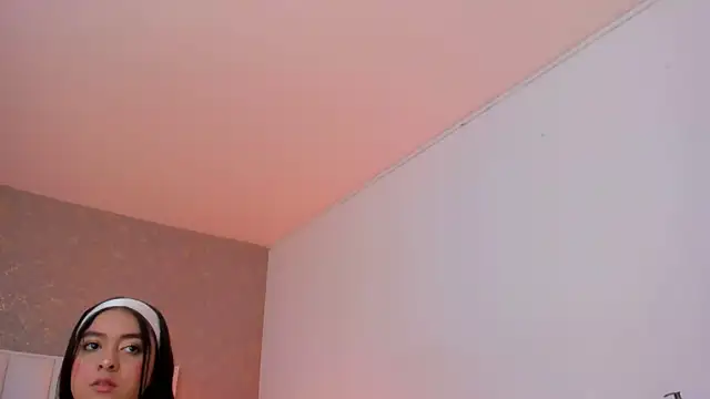 KaylieBrooks online show from November 22, 2025, 3:33 pm