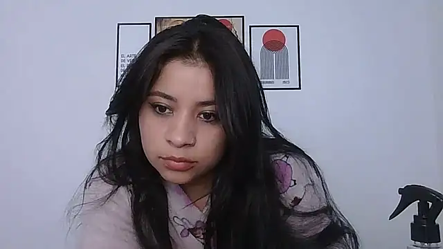 ValerieLove  online show from March 14, 2026, 12:21 pm