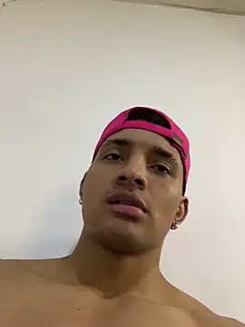 Snapshot of Smith_Fitness chatting on May 7, 2026, 2:55 pm Smith Fitness online show from May 7, 2026, 2:55 pm