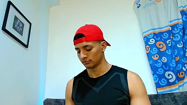 Snapshot of Smith_Fitness chatting on June 26, 2026, 1:37 pm Smith Fitness online show from June 26, 2026, 1:37 pm