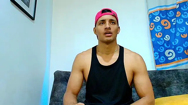 Snapshot of Smith_Fitness chatting on July 2, 2026, 1:06 pm Smith Fitness online show from July 2, 2026, 1:06 pm