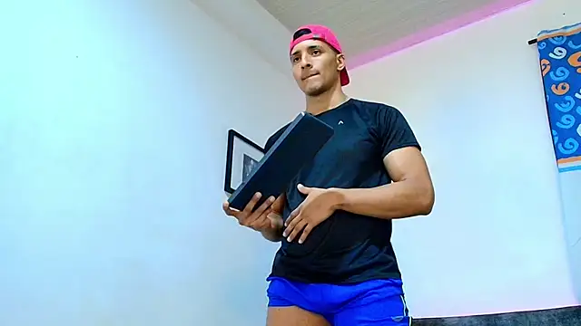 Snapshot of Smith_Fitness chatting on July 30, 2026, 1:48 am Smith Fitness online show from July 30, 2026, 1:48 am