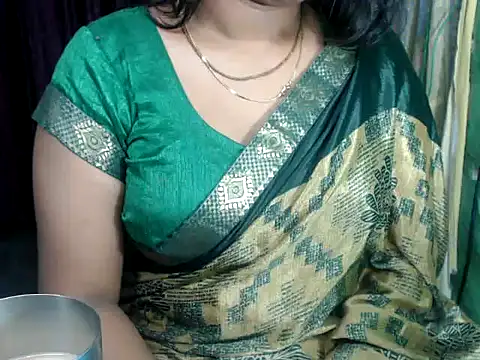 Snapshot of DearKimmi chatting on December 26, 2024, 5:30 pm DearKimmi online show from December 26, 2024, 5:30 pm