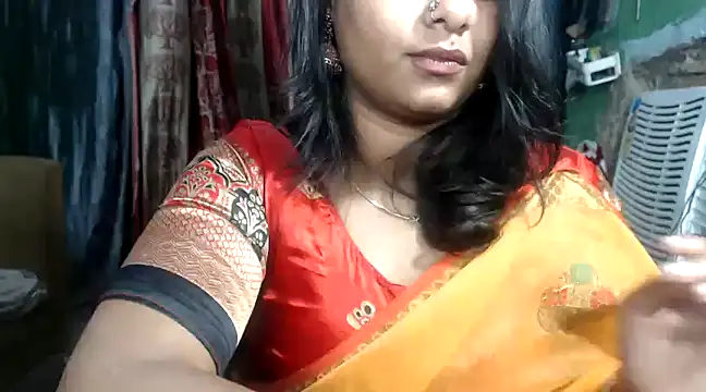 Snapshot of DearKimmi chatting on March 18, 2025, 5:10 pm DearKimmi online show from March 18, 2025, 5:10 pm