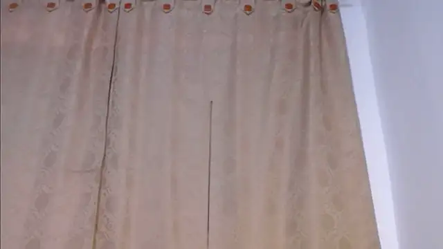 DaraKat18 online show from May 2, 2026, 10:04 pm