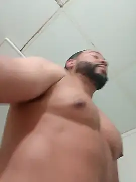 Snapshot of tripping385 chatting on September 14, 2025, 5:56 pm tripping385 online show from September 14, 2025, 5:56 pm