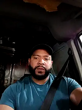 Snapshot of tripping385 chatting on September 18, 2025, 7:38 pm tripping385 online show from September 18, 2025, 7:38 pm