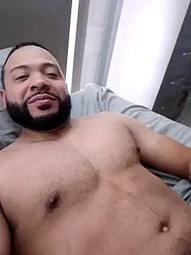 Snapshot of tripping385 chatting on September 27, 2025, 8:08 am tripping385 online show from September 27, 2025, 8:08 am