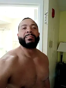 Snapshot of tripping385 chatting on October 10, 2025, 2:54 am tripping385 online show from October 10, 2025, 2:54 am