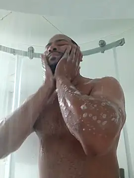 Snapshot of tripping385 chatting on October 11, 2025, 10:52 pm tripping385 online show from October 11, 2025, 10:52 pm