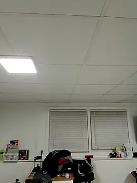 Snapshot of tripping385 chatting on November 20, 2025, 9:58 pm tripping385 online show from November 20, 2025, 9:58 pm