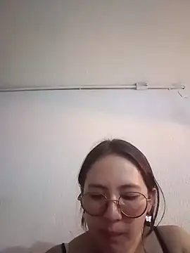 Bella Sumers online show from May 1, 2026, 6:56 pm