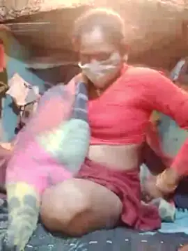 Snapshot of CUTE-004 chatting on December 20, 2025, 4:14 pm CUTE-004 online show from December 20, 2025, 4:14 pm