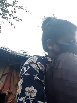 Janvi Jaitly online show from December 4, 2025, 1:26 am