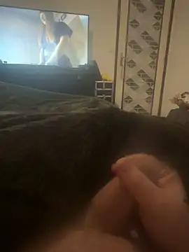 Snapshot of Badking9377 chatting on November 6, 2025, 10:21 pm Badking9377 online show from November 6, 2025, 10:21 pm