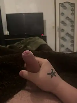 Snapshot of Badking9377 chatting on March 11, 2026, 9:59 am Badking9377 online show from March 11, 2026, 9:59 am