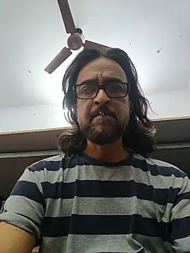Snapshot of malhotra21 chatting on May 26, 2026, 12:01 pm malhotra21 online show from May 26, 2026, 12:01 pm