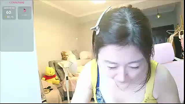 Diva VVN online show from November 12, 2025, 11:47 pm