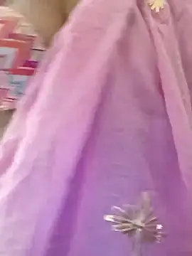 Snapshot of your_favourite_bhabhi chatting on September 18, 2025, 6:37 am your favourite bhabhi online show from September 18, 2025, 6:37 am