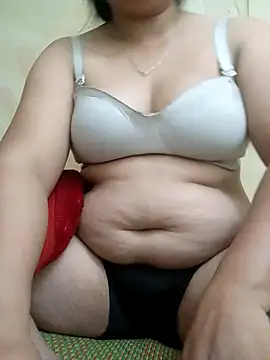 -Kitty-92 online show from September 29, 2025, 12:05 am